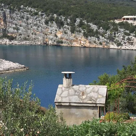 Uvala Pokrivenik 4604c Apartamento Gdinj